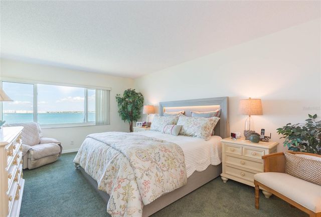 5541 PUERTA DEL SOL BOULEVARD S 318, St Petersburg, FL 33715