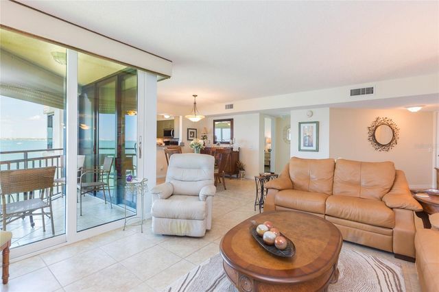 5541 PUERTA DEL SOL BOULEVARD S 318, St Petersburg, FL 33715