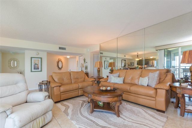 5541 PUERTA DEL SOL BOULEVARD S 318, St Petersburg, FL 33715