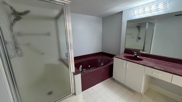 5876 Regal Glen Drive 108, Boynton Beach, FL 33437