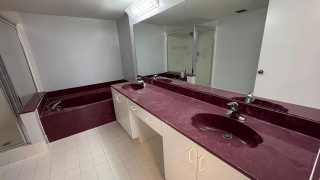 5876 Regal Glen Drive 108, Boynton Beach, FL 33437