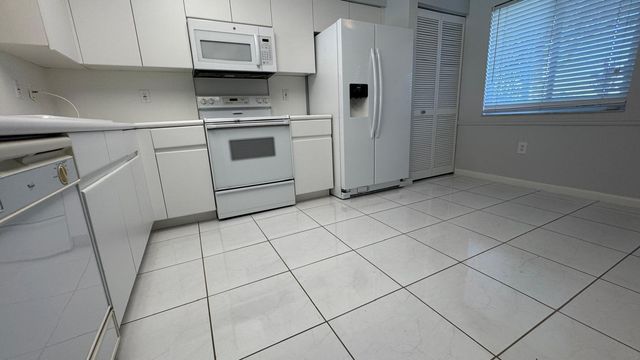 5876 Regal Glen Drive 108, Boynton Beach, FL 33437