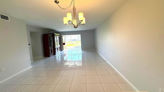 5876 Regal Glen Drive 108, Boynton Beach, FL 33437
