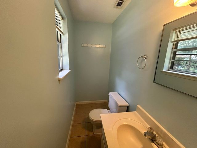 1511 Texas Parkway, Crestview, FL 32536