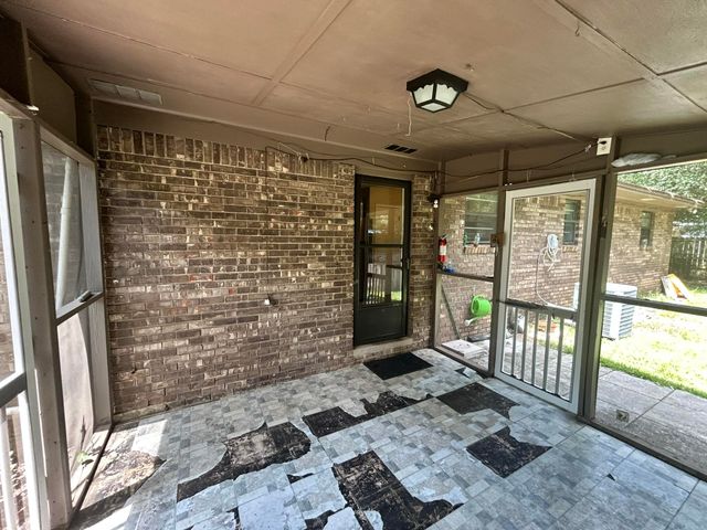 1511 Texas Parkway, Crestview, FL 32536