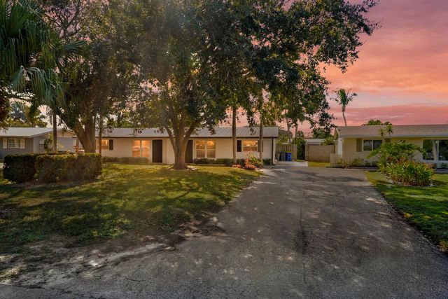 2446 SW Hideaway Lane, Stuart, FL 34994