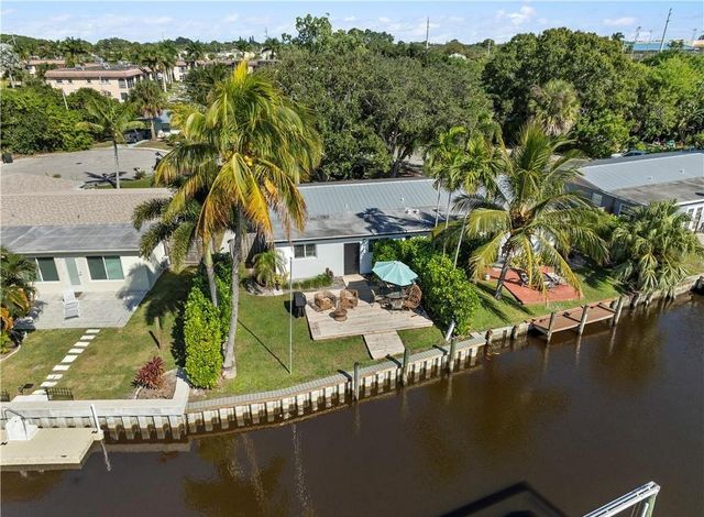 2446 SW Hideaway Lane, Stuart, FL 34994