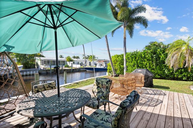 2446 SW Hideaway Lane, Stuart, FL 34994
