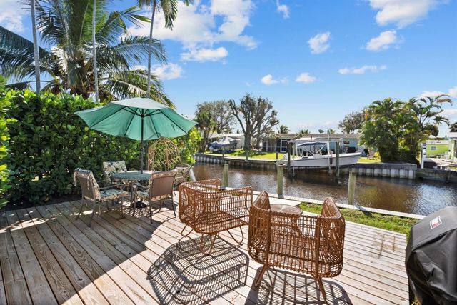 2446 SW Hideaway Lane, Stuart, FL 34994