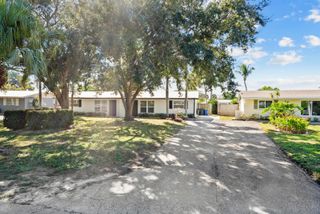2446 SW Hideaway Lane, Stuart, FL 34994