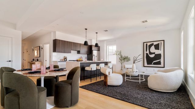 32 Condor St 4A, Boston, MA 02128