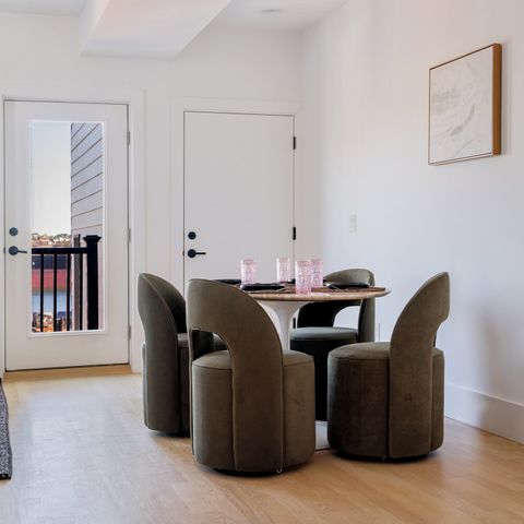 32 Condor St 4A, Boston, MA 02128