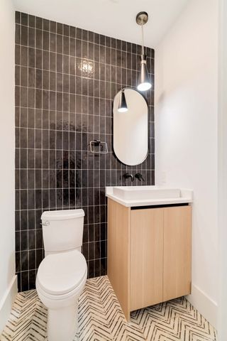 32 Condor St 4A, Boston, MA 02128