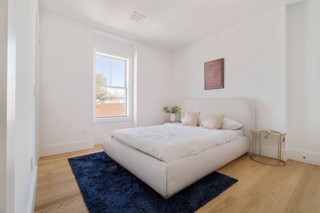 32 Condor St 4A, Boston, MA 02128