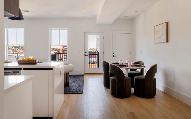 32 Condor St 4A, Boston, MA 02128