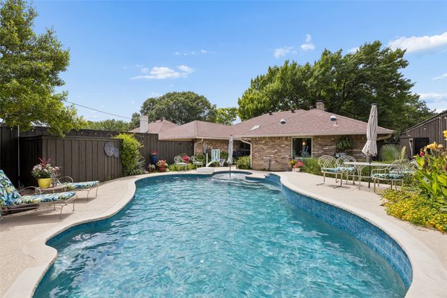 7104 Claybrook Drive, Dallas, TX 75231