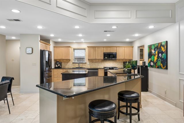7104 Claybrook Drive, Dallas, TX 75231