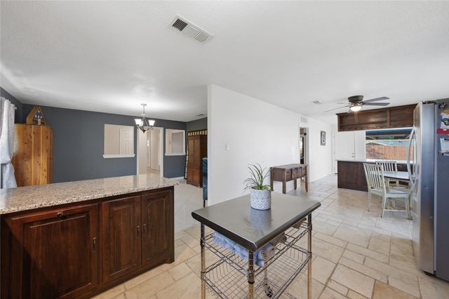 845 Griffith Avenue, Terrell, TX 75160