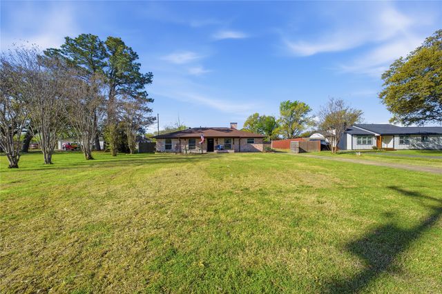 845 Griffith Avenue, Terrell, TX 75160