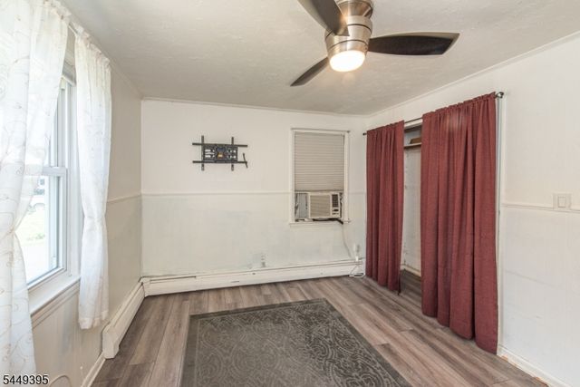 7 Park Ave, Wanaque Boro, NJ 07420