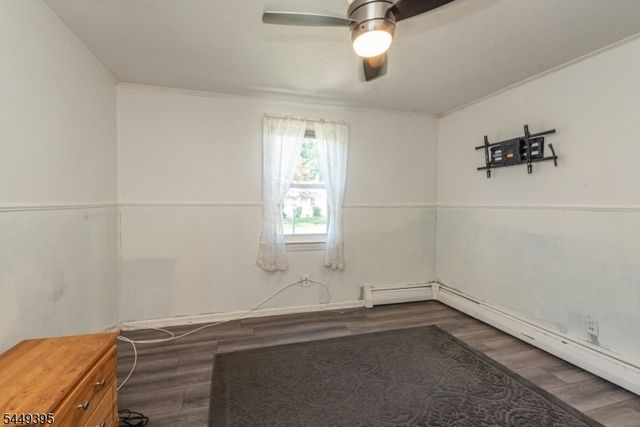 7 Park Ave, Wanaque Boro, NJ 07420