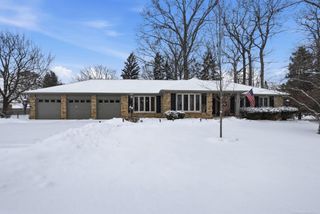 6325 Kings Pointe Road, Grand Blanc Twp, MI 48439