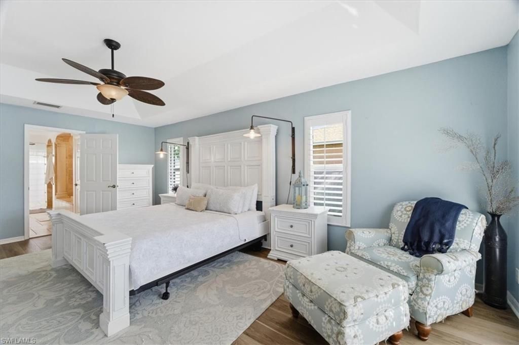 Image 16 of property listing at 2206 Beach PKWY W, Cape Coral, FL 33914