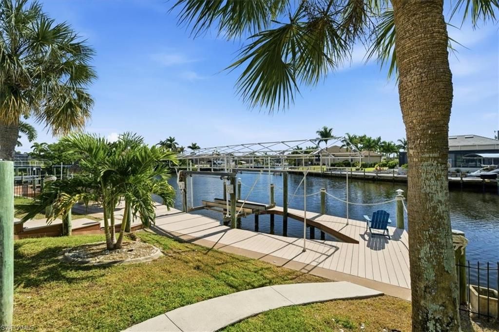 Image 31 of property listing at 2206 Beach PKWY W, Cape Coral, FL 33914