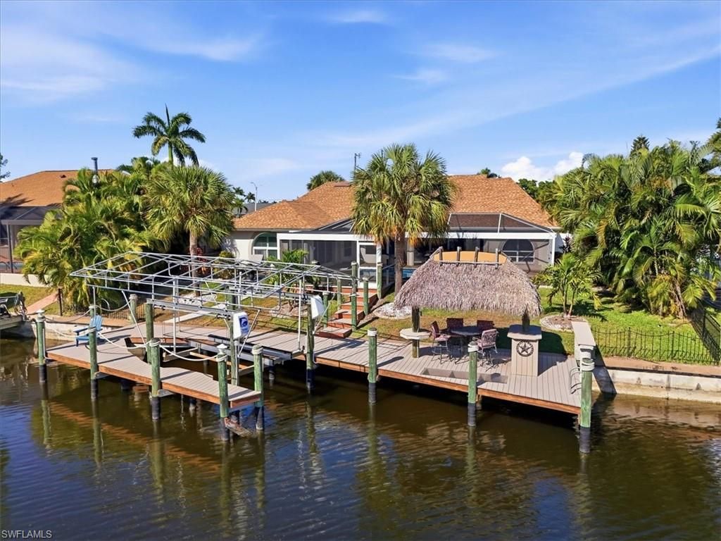 Image 4 of property listing at 2206 Beach PKWY W, Cape Coral, FL 33914