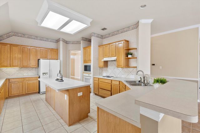 4425 Southpointe Drive, Richardson, TX 75082