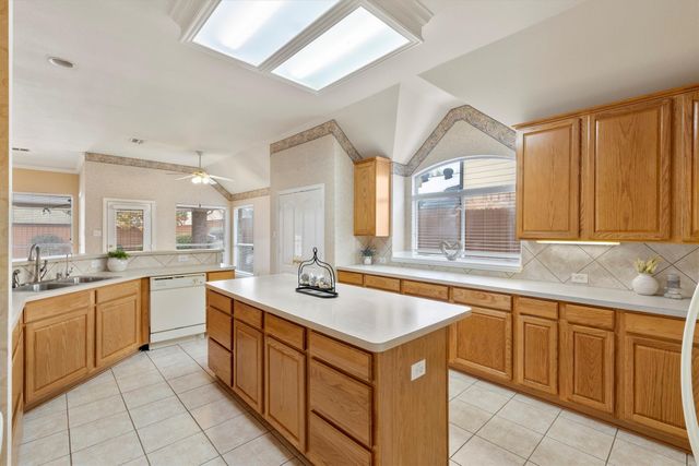 4425 Southpointe Drive, Richardson, TX 75082