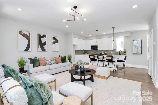 1022 Margaret Brown Street, Charlotte, NC 28202