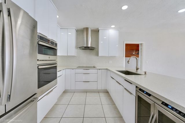 6660 W 13th Avenue, Hialeah, FL 33012