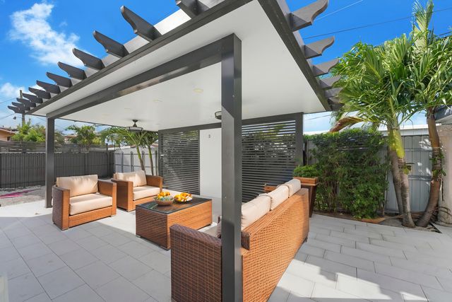 6660 W 13th Avenue, Hialeah, FL 33012