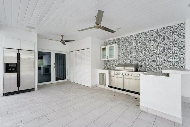 6660 W 13th Avenue, Hialeah, FL 33012
