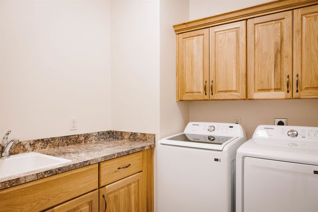 3212 W Bartlett Drive, New Haven, IN 46774