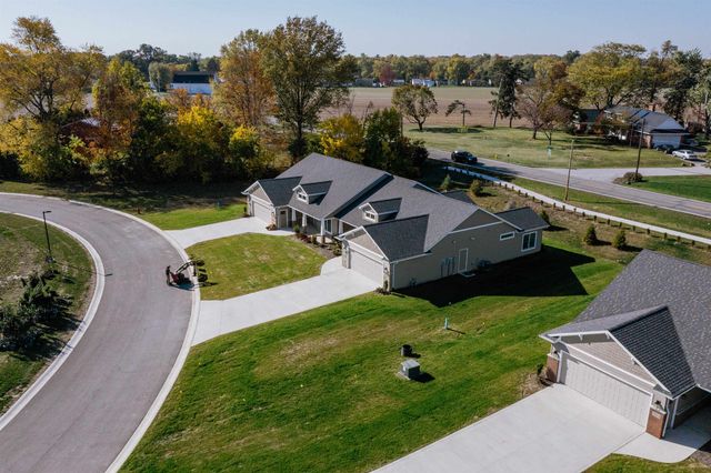 3212 W Bartlett Drive, New Haven, IN 46774