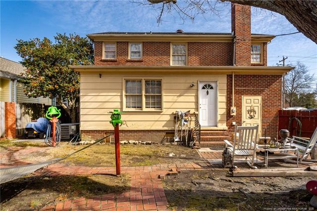 1201 N Walnut Street, Lumberton, NC 28358