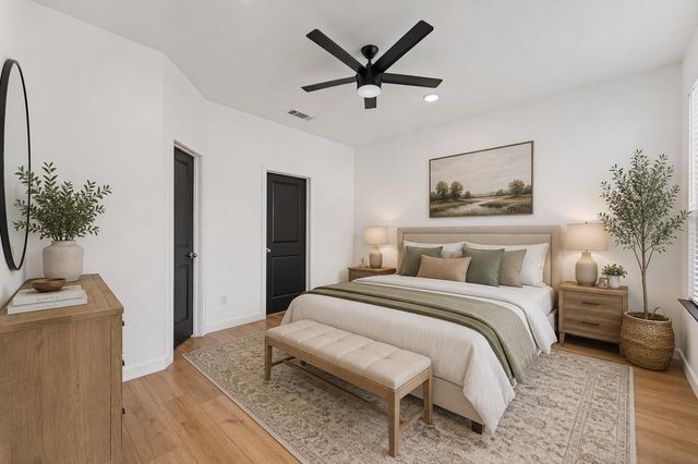305 Paso Fino Drive, Alvin, TX 77511