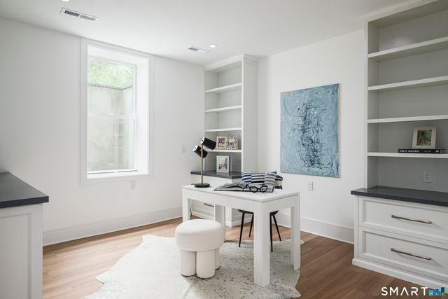 9 Maple Street, Greenwich, CT 06807