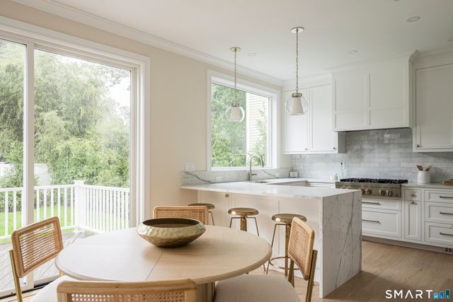 9 Maple Street, Greenwich, CT 06807