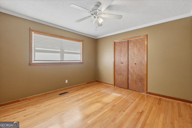 1529 Wax Road SE, Silver Creek, GA 30173