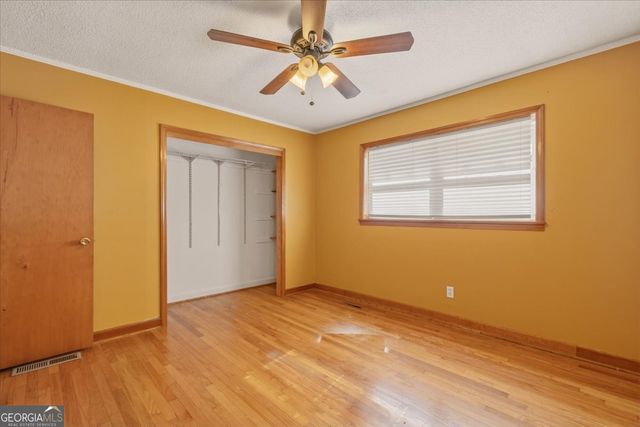 1529 Wax Road SE, Silver Creek, GA 30173