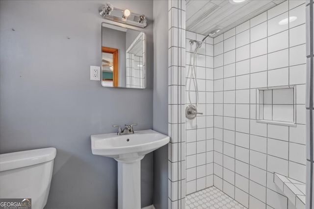 1529 Wax Road SE, Silver Creek, GA 30173