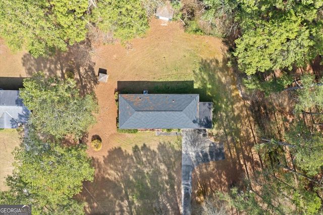 1529 Wax Road SE, Silver Creek, GA 30173