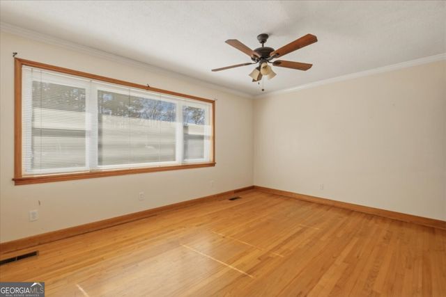 1529 Wax Road SE, Silver Creek, GA 30173