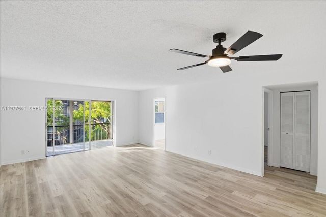 6101 N Falls Cir Dr A309, Lauderhill, FL 33319