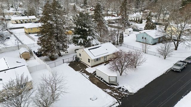 106 Baldwin Ave, Framingham, MA 01701