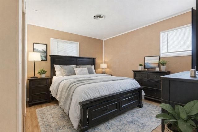 106 Baldwin Ave, Framingham, MA 01701