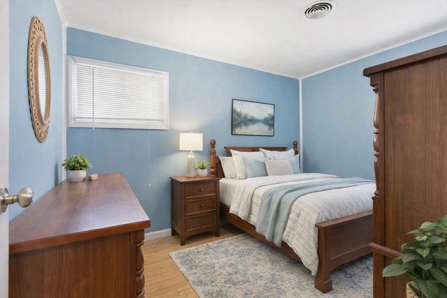 106 Baldwin Ave, Framingham, MA 01701